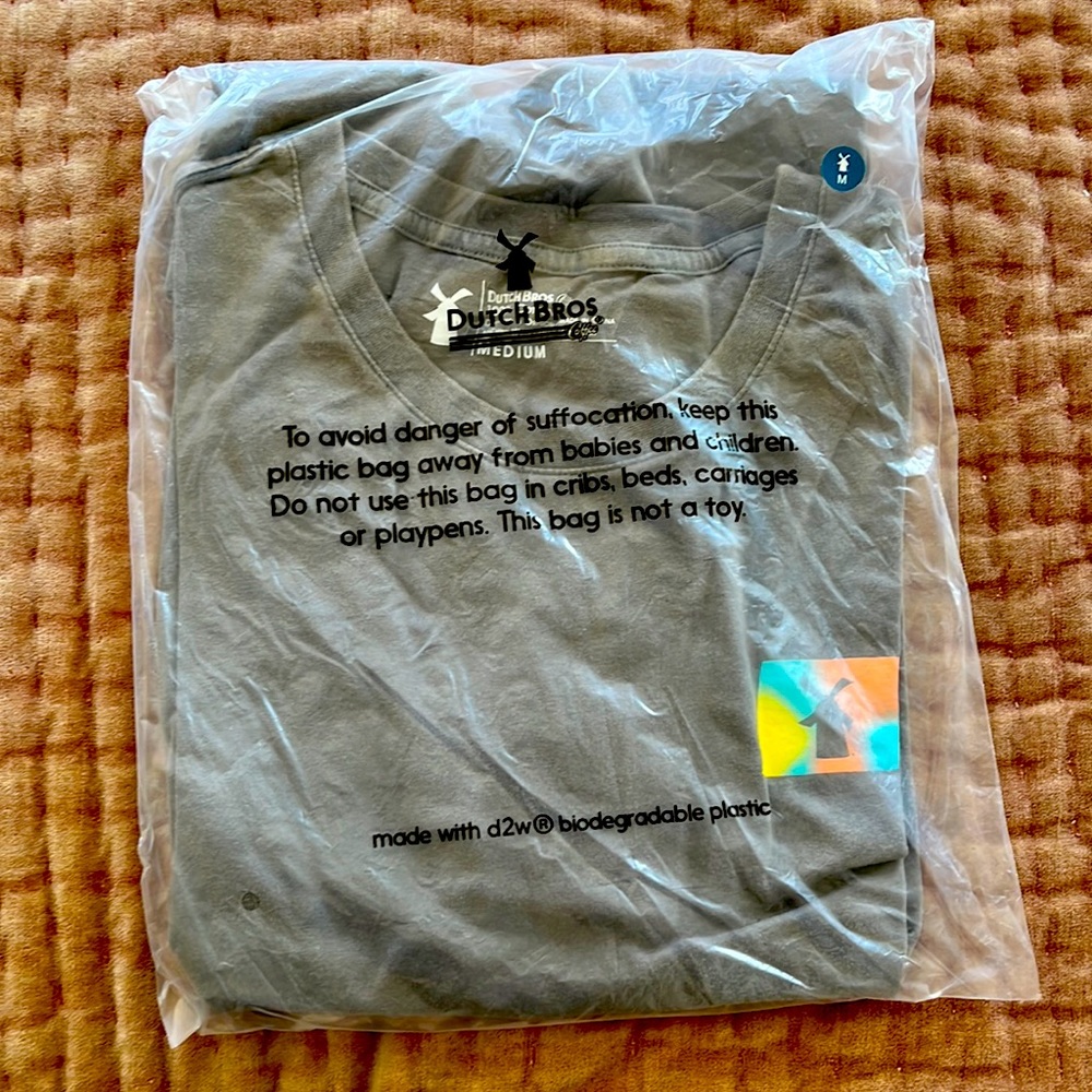 *BRAND NEW* DUTCH BROS T-SHIRT